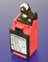*** Replaced by 608-3000-221 *** BERNSTEIN I88 LIMIT SWITCH TOP PUSH - ROLLER LEVER TYPE, NYLON Ø11mm, 1NC/1NO SNAP