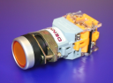 22mm ILLUM PUSHBUTTON YELLOW, METALIC BEZEL, 1NO/1NC MOMENTARY, 12VAC/DC LED IP65